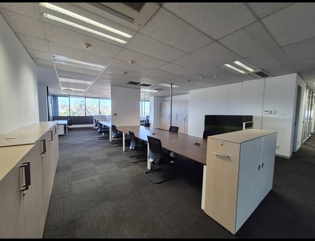 530M² OFFICE TO LET IN SANDTON CENTRAL